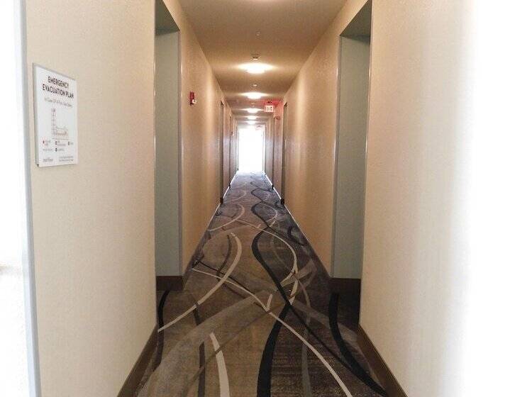 فندق Island Suites