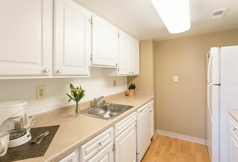 호텔 Oakwood Arlington