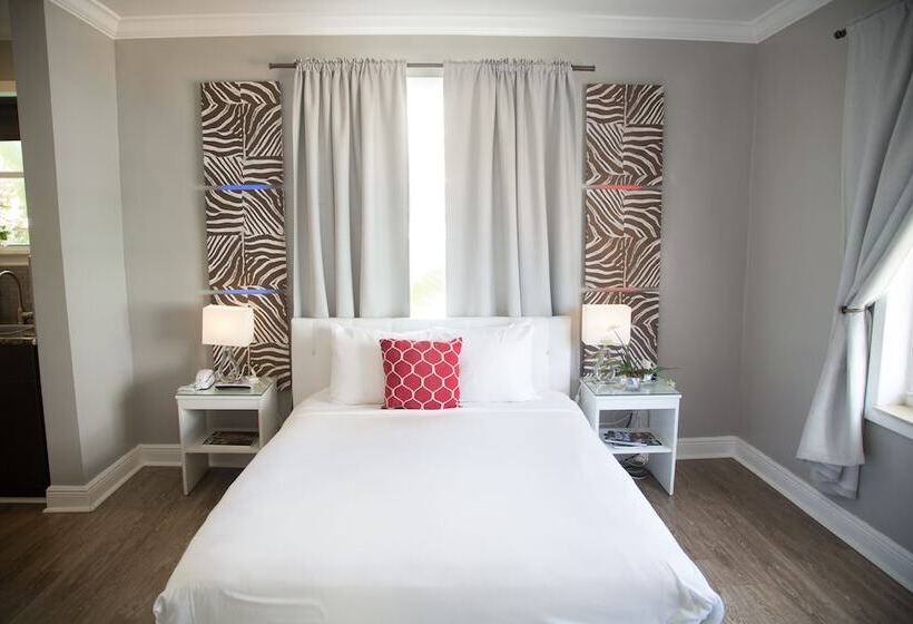 هتل Odyssey Of South Beach Apart