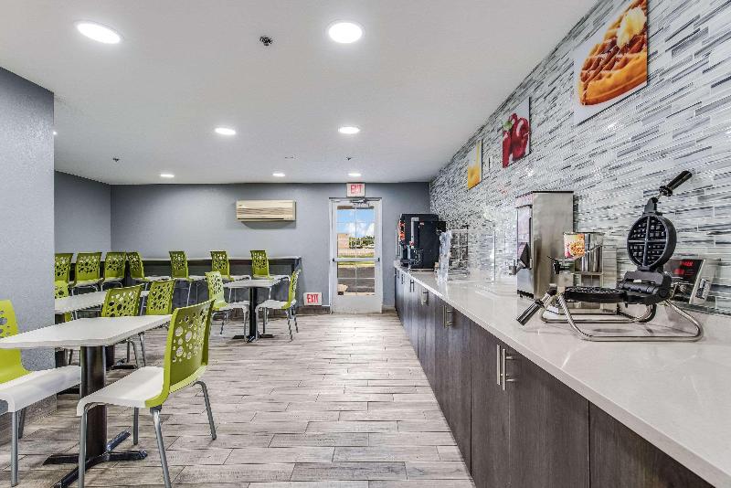 Отель Quality Inn Owatonna Near Medical Center