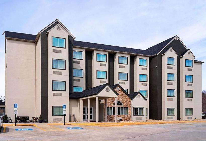 Отель Quality Inn & Suites