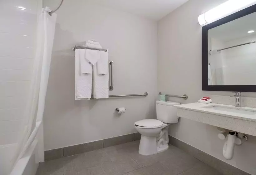 ホテル Quality Inn Shallotte Near Ocean Isle Beach