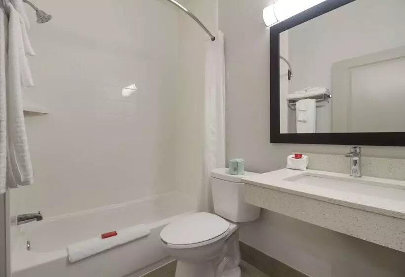 ホテル Quality Inn Shallotte Near Ocean Isle Beach