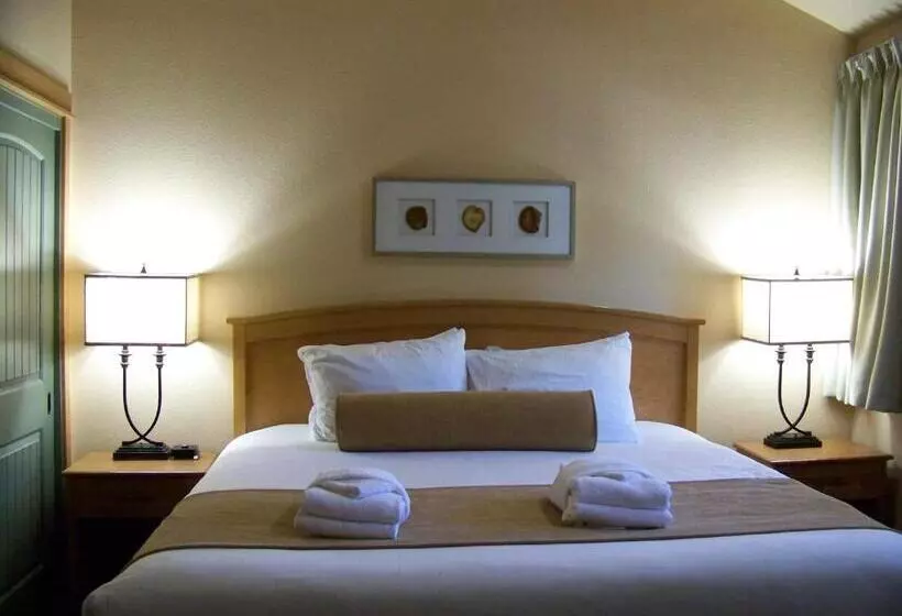 ホテル The Pines At Sunriver