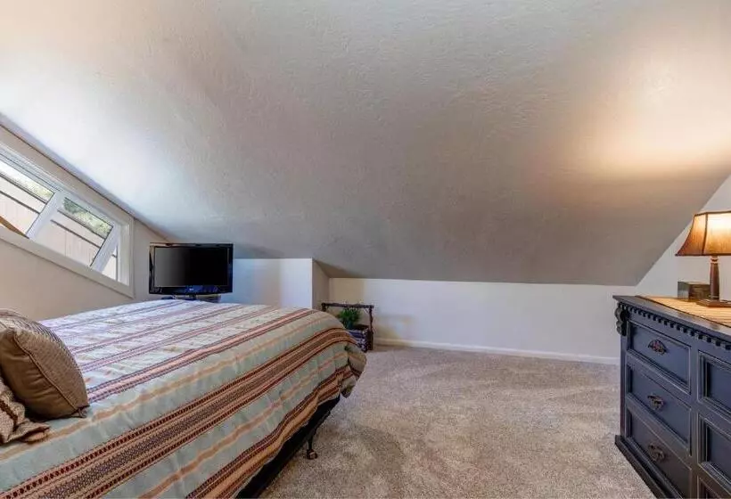 בית מלון כפרי Three Kings Resort