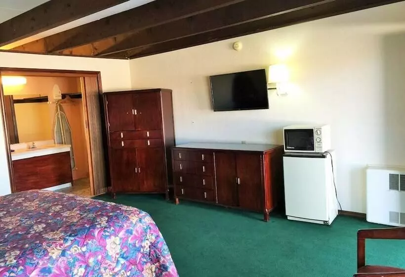 ホテル Tollway Inn Beloit