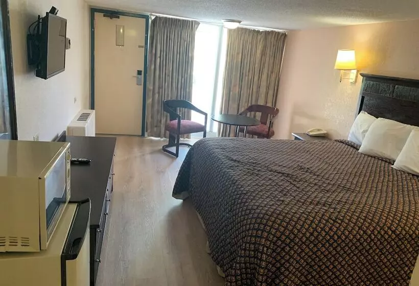 ホテル Tollway Inn Beloit