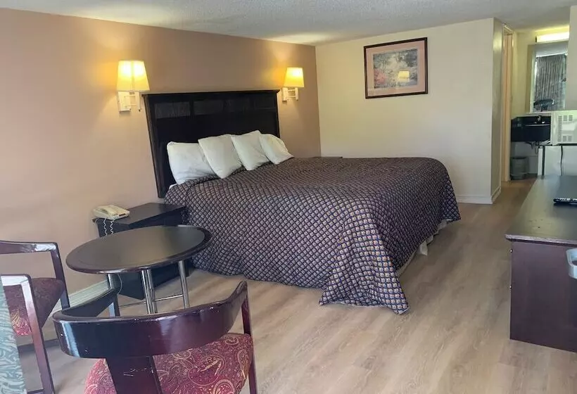 ホテル Tollway Inn Beloit