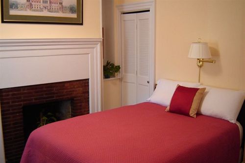 فندق White Horse Inn