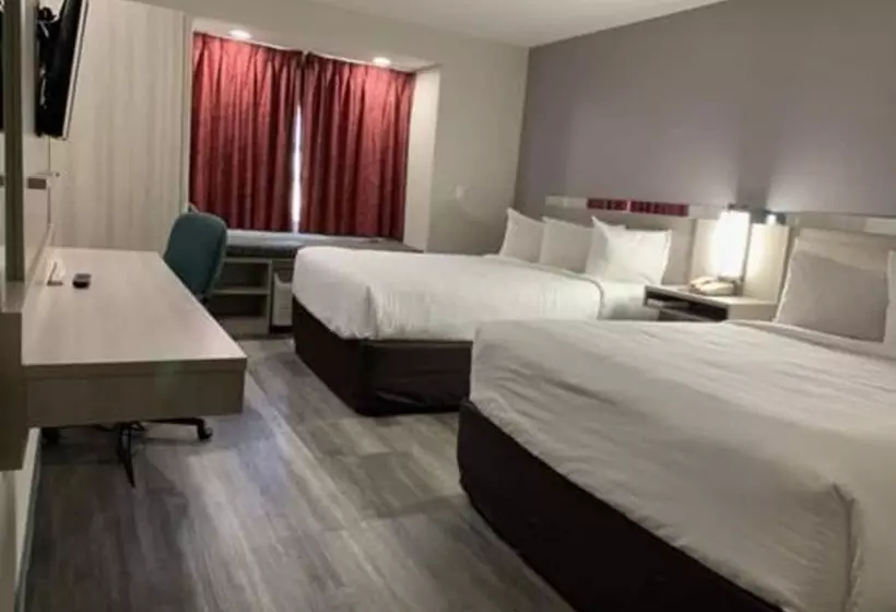 Microtel Inn And Suites Clarksville