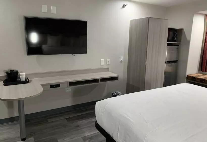 Microtel Inn And Suites Clarksville