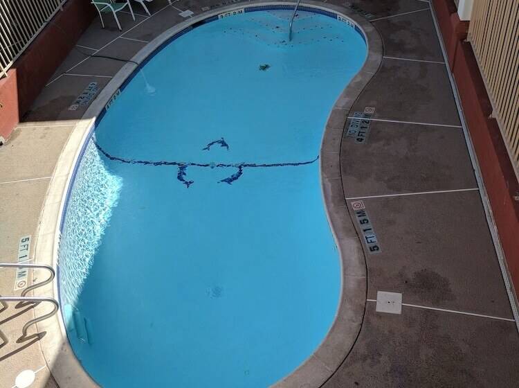 مُتل Americas Best Value Inn Brownsville