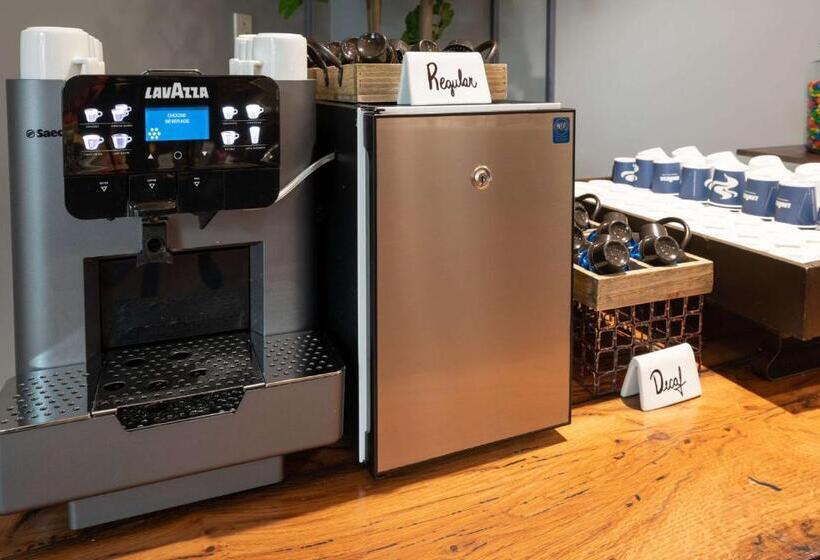 The Kendall Hotel At The Engine 7 Firehouse