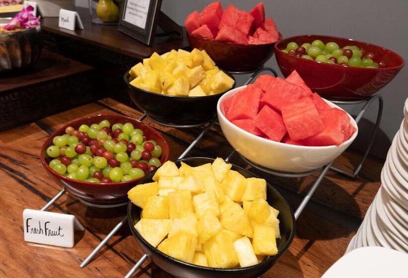 The Kendall Hotel At The Engine 7 Firehouse