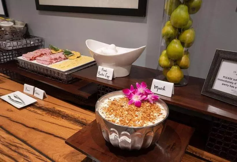 The Kendall Hotel At The Engine 7 Firehouse