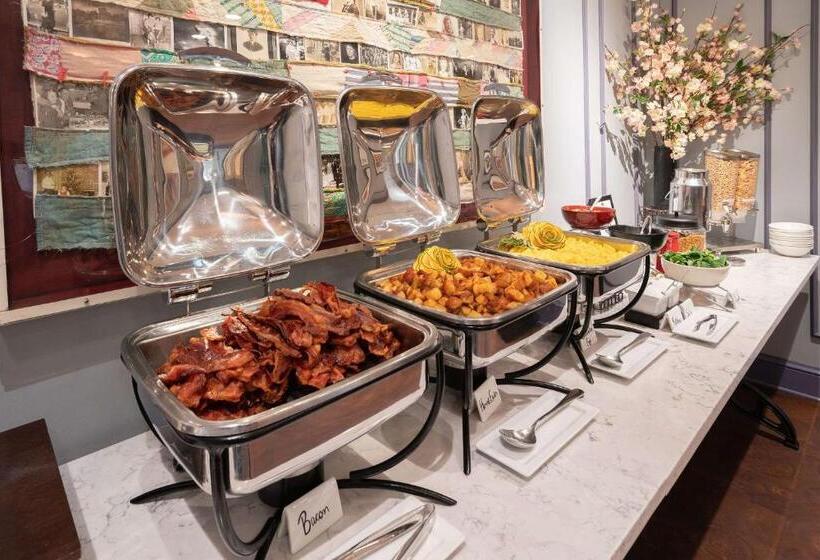 The Kendall Hotel At The Engine 7 Firehouse