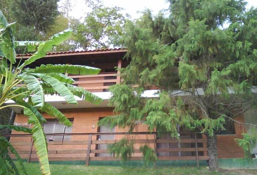 הוסטל Chalés Pousada Serra Negra