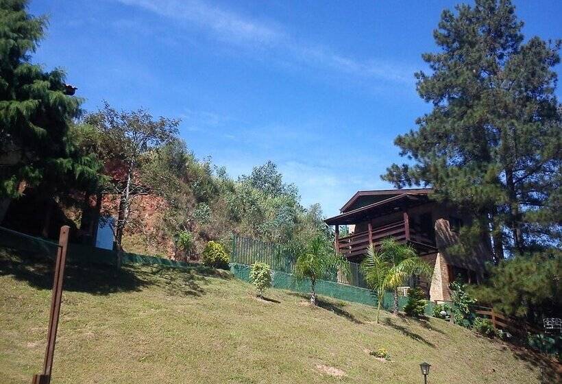 הוסטל Chalés Pousada Serra Negra