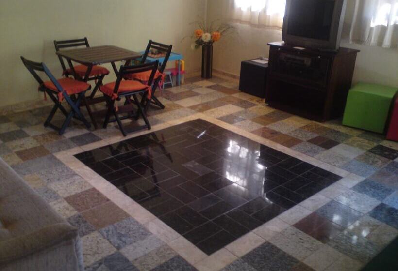 הוסטל Chalés Pousada Serra Negra