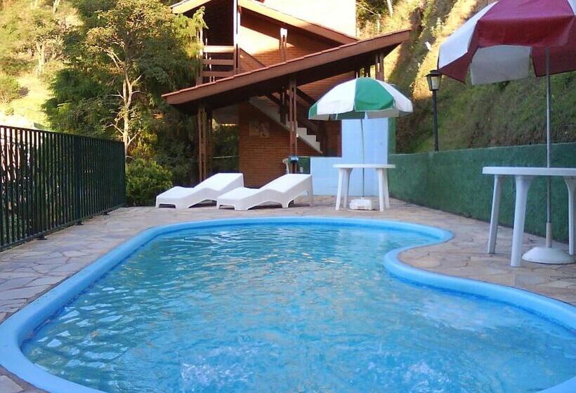 הוסטל Chalés Pousada Serra Negra