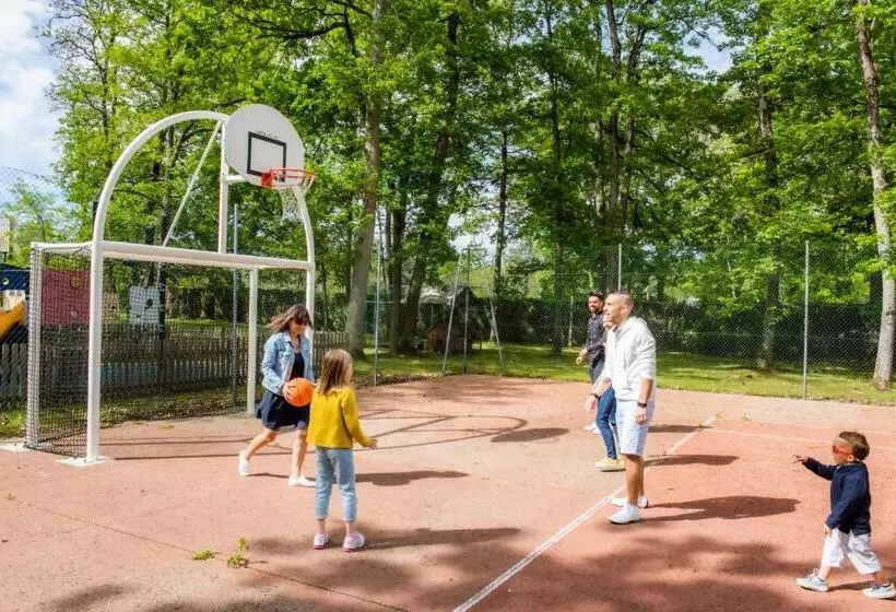 Hotelli Demeures De Campagne Chemins De Sologne à Orléans