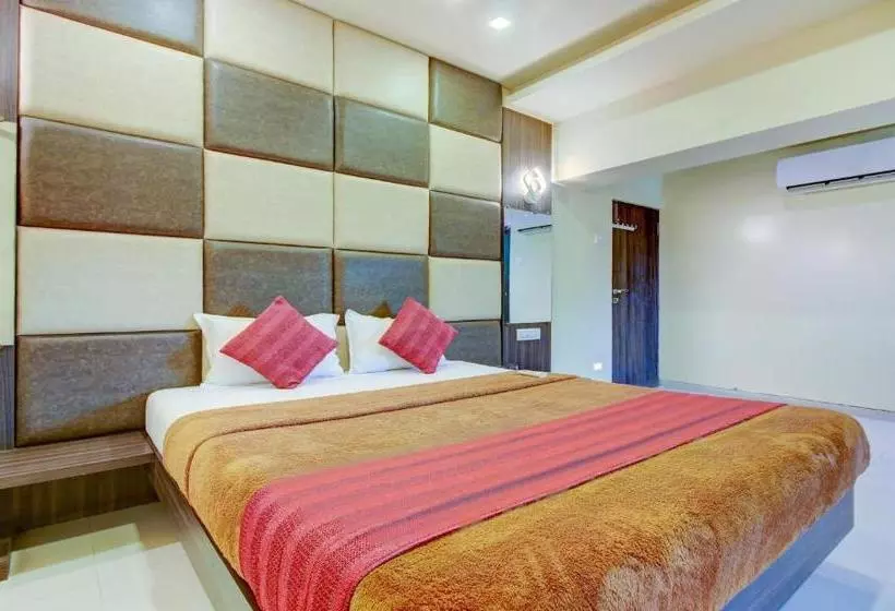 Hotelli K D Residency