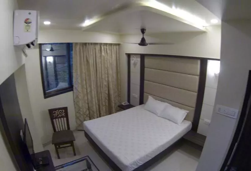 Hotelli K D Residency