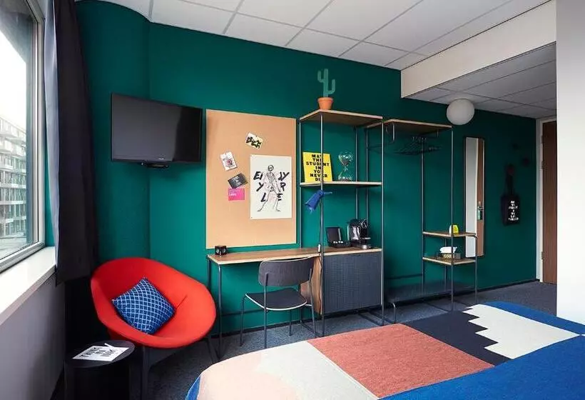 Hotelli The Social Hub Amsterdam West 4 Star