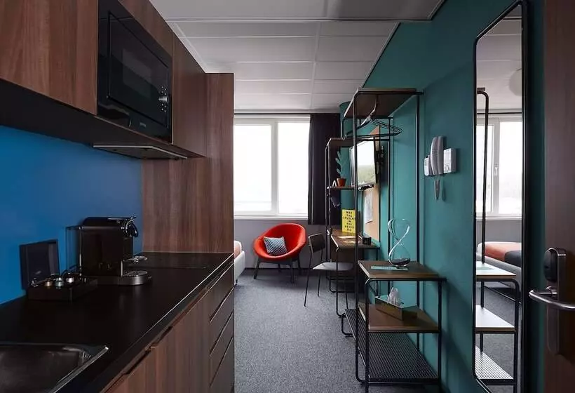 Hotelli The Social Hub Amsterdam West 4 Star