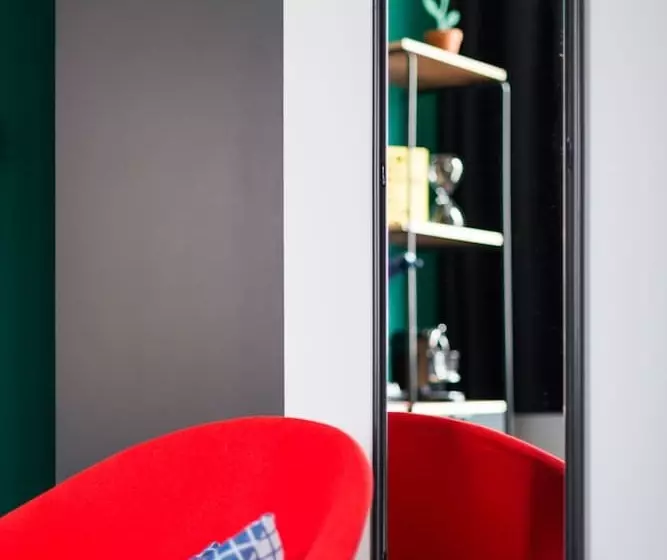 Hotelli The Social Hub Amsterdam West 4 Star