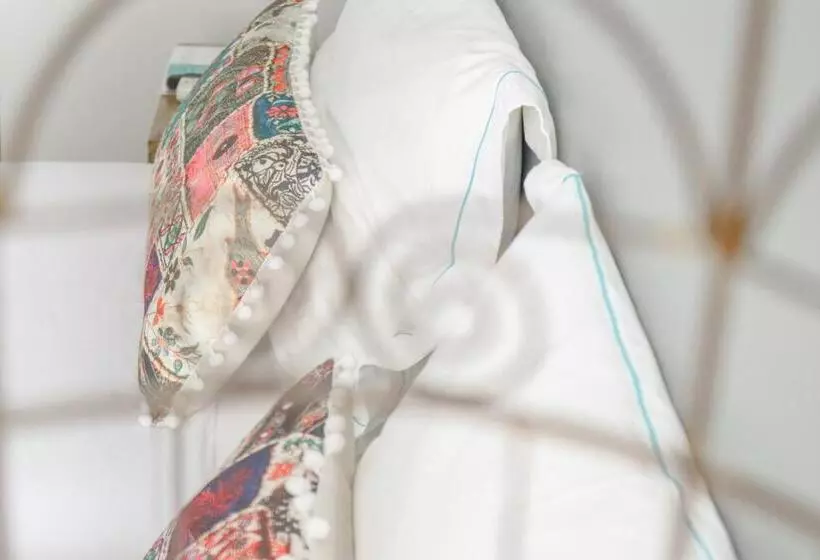 Majatalo Casa Da Praça Guest House