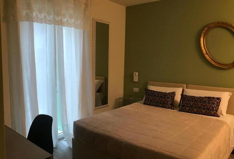 פנסיון Casa Oreste