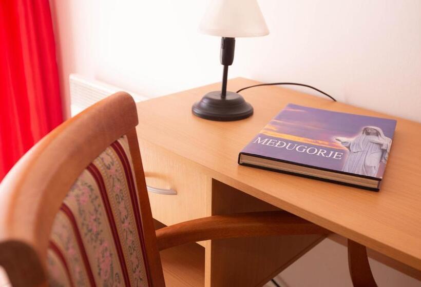 پانسیون Pansion Boris