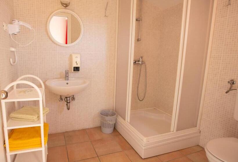 پانسیون Pansion Boris