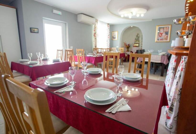 پانسیون Pansion Boris