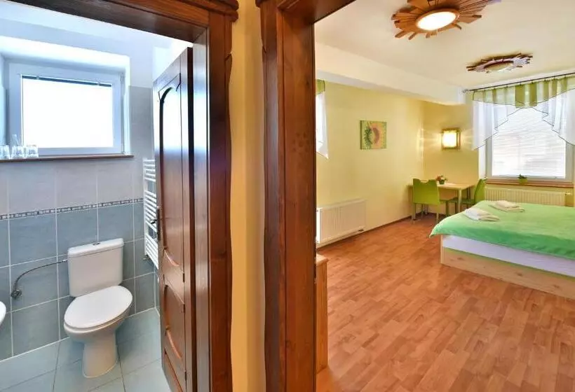 ペンション Penzión Víchrica