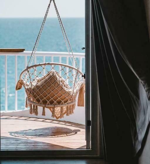 Yellow's Kenting B&b Ii