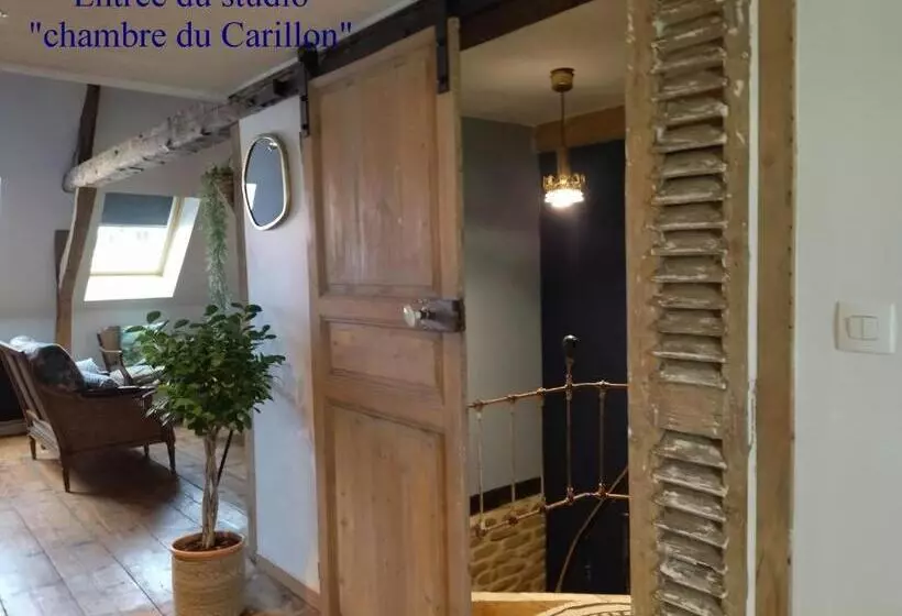 ベッドアンドブレックファースト Chambres D'hôtes Le Carillon