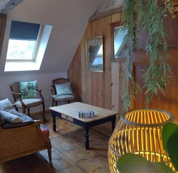 ベッドアンドブレックファースト Chambres D'hôtes Le Carillon
