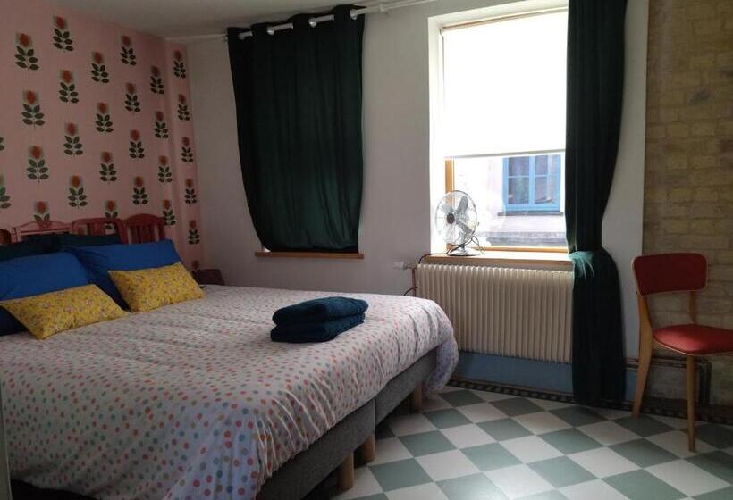 مبيت وإفطار Chambres D'hôtes Le Carillon