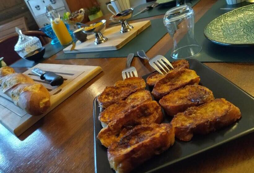 مبيت وإفطار Chambres D'hôtes Le Carillon