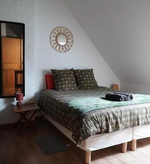 ベッドアンドブレックファースト Chambres D'hôtes Le Carillon