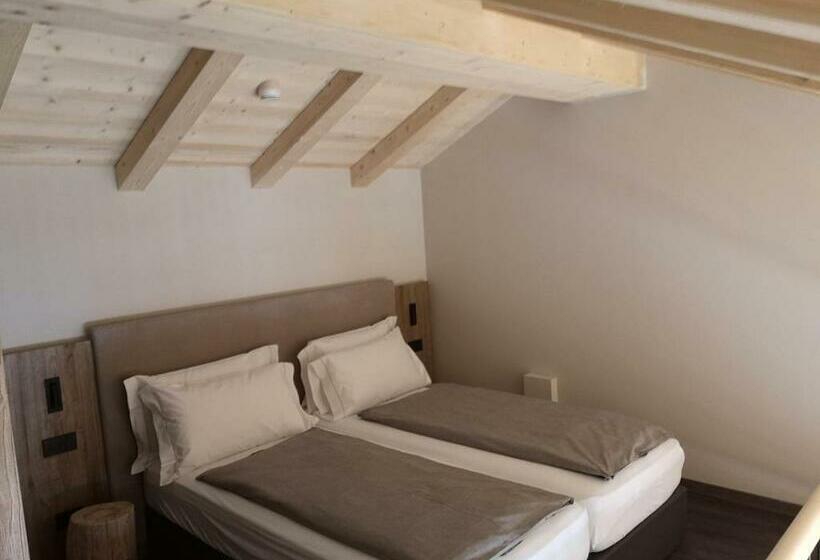 Отель Garni Al Silvestri Vei