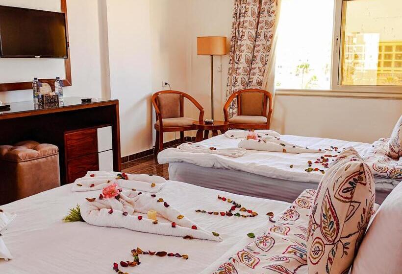 هتل Jewel Matrouh