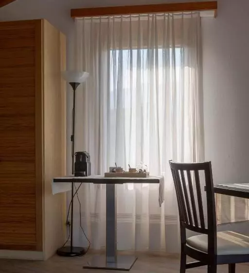 ホテル Osteria Ascona