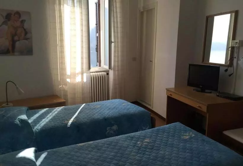 Hotel Plinio