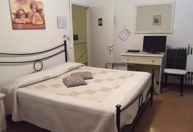 Hotel Plinio