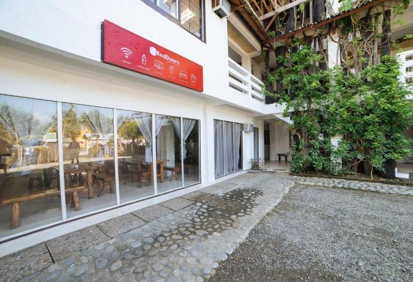 בית מלון כפרי Reddoorz @ Sabang Beach Baler