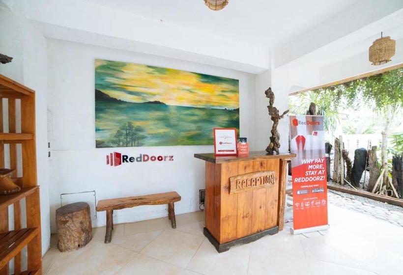 בית מלון כפרי Reddoorz @ Sabang Beach Baler