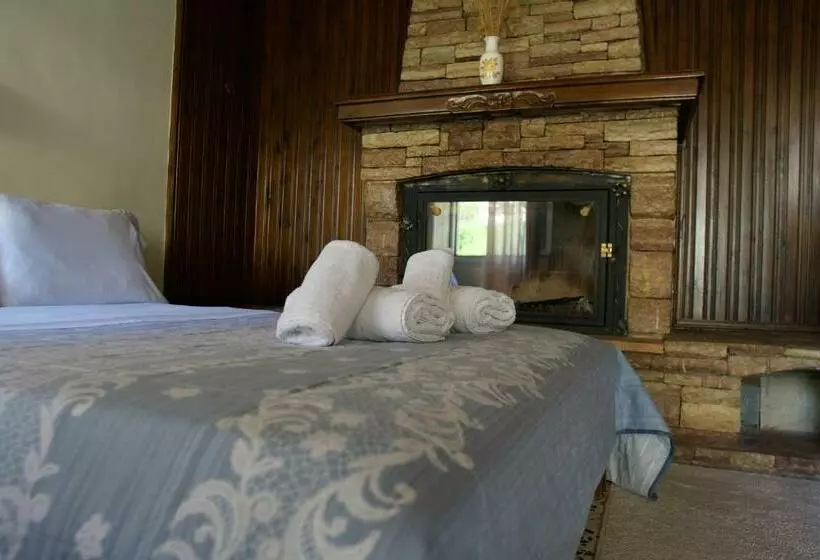 Hotelli Rooms Batalogianni